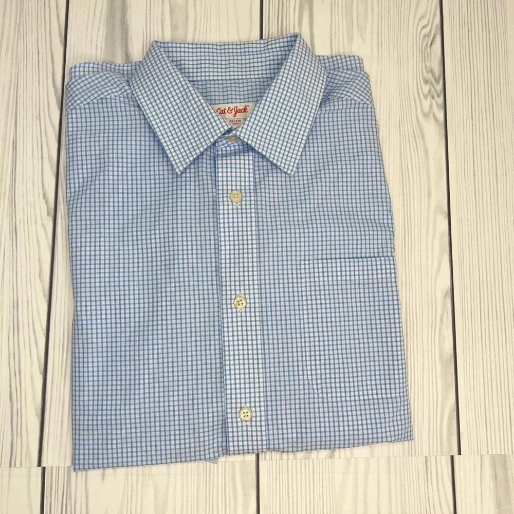 Boys' Long Sleeve Button-Down Shirt - Cat & Jack